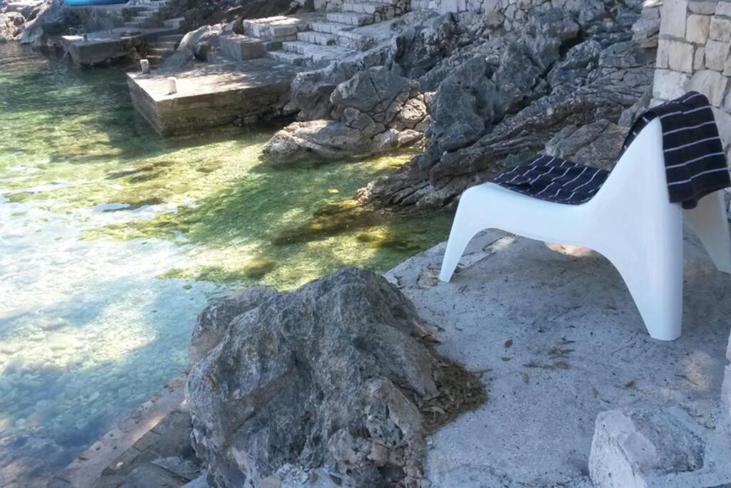 Mljet 2 You - Seafront Apartment 2+2 Sobra Kültér fotó