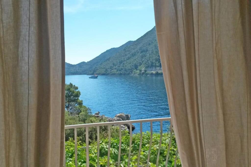 Mljet 2 You - Seafront Apartment 2+2 Sobra Kültér fotó
